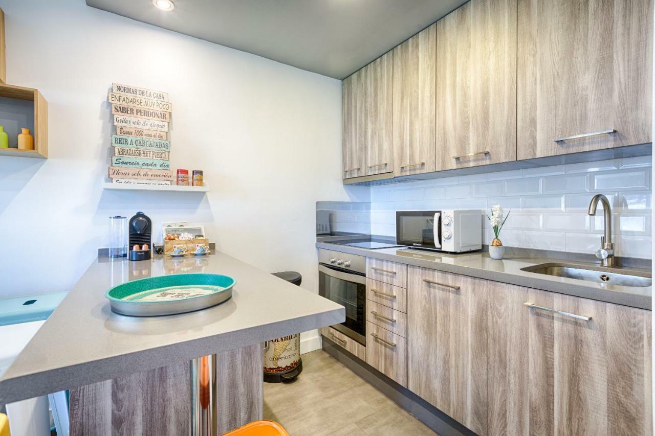 Beachside Cosy Apartment With Pool 에스테포나 외부 사진